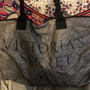 Victoria Secret Large over the shoulder